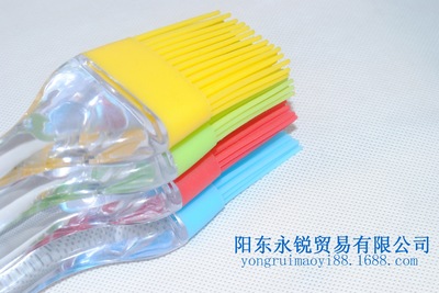 廠家直銷 烘焙工具 燒烤硅膠刷子 硅膠刷 耐高溫 柔軟不掉毛 - 廠家直銷 烘焙工具 燒烤硅膠刷子 硅膠刷 耐高溫 柔軟不掉毛廠家 - 廠家直銷 烘焙工具 燒烤硅膠刷子 硅膠刷 耐高溫 柔軟不掉毛價(jià)格 - 陽東永銳貿(mào)易 - 