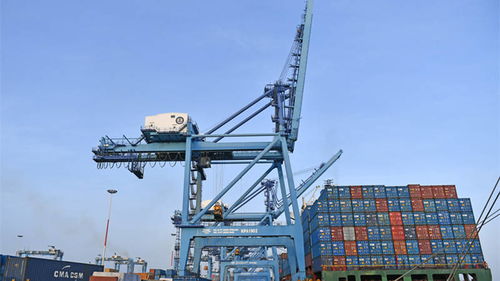 中國9月貿(mào)易順差為5826.2億元