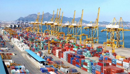 美國超過中國成全球第一貿易大國 商務部稱短期市場因素引起波動很正常